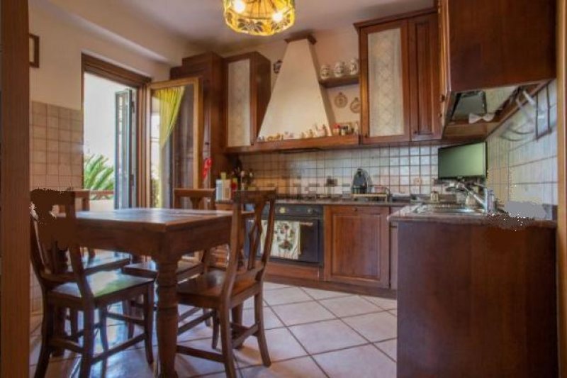Villa MONTEROTONDO vendita  Monterotondo Paese Via Monti Sabini COLLEONI CASE SRLS