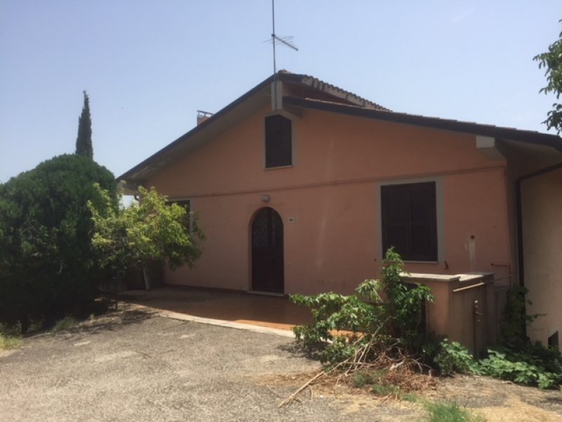 Villa Unifamiliare - Indipendente CAPENA vendita   Via Provinciale Capena COLLEONI CASE SRLS