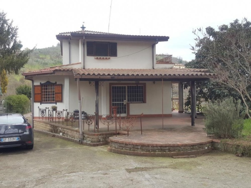 Villa FONTE NUOVA vendita  Santa Lucia Via MOLISE COLLEONI CASE SRLS