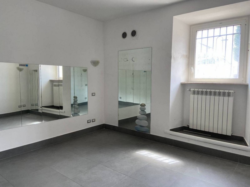 Appartamento ROMA vendita  Flaminio Via Giuseppe Sacconi COLLEONI CASE SRLS