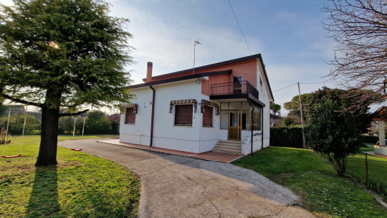 Casa indipendente in vendita a Fontanafredda (PN)