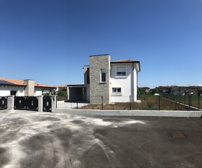 Villa FONTANAFREDDA vendita    Agenzia Immobiliare Spinazze