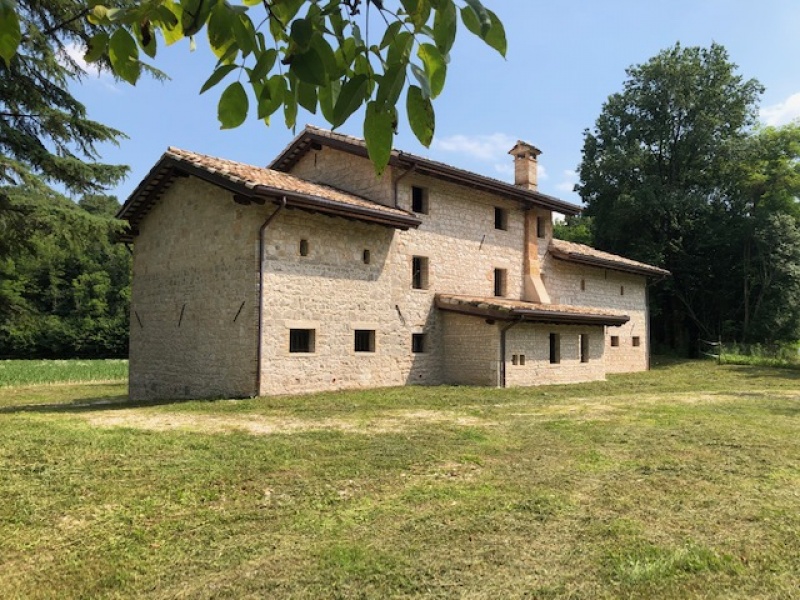 Rustico - Cascina CANEVA vendita    Agenzia Immobiliare Spinazze