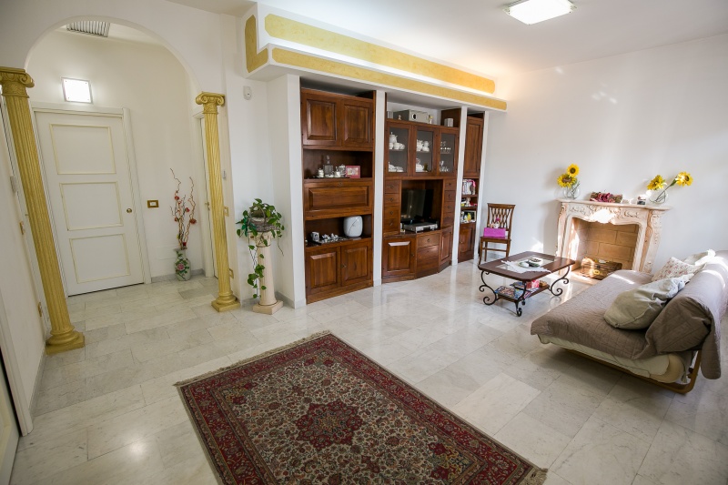 Villa, Via Toti,19, 0, Vendita - Senago