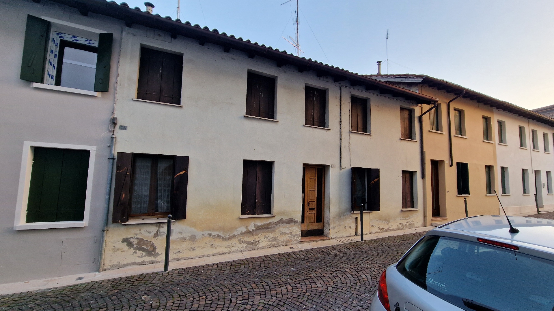 Foto 1 di 3 - Villa a schiera in vendita a Sacile